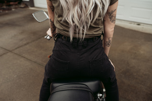BACK LARA BLACK